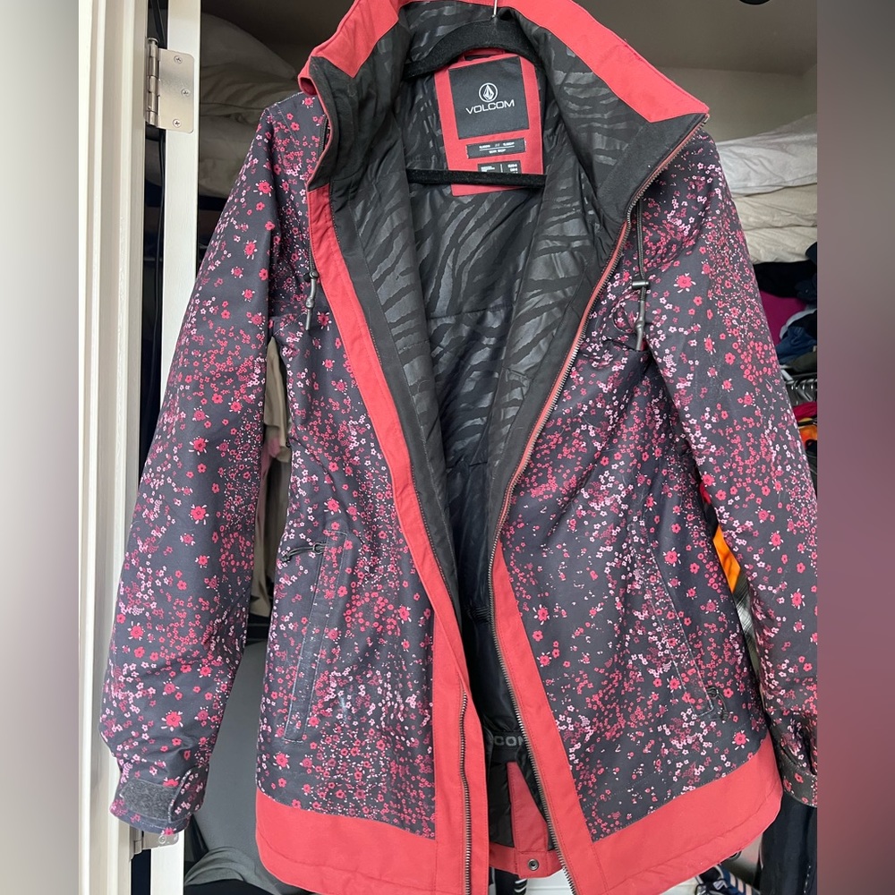 Volcom ski/snowboard jacket